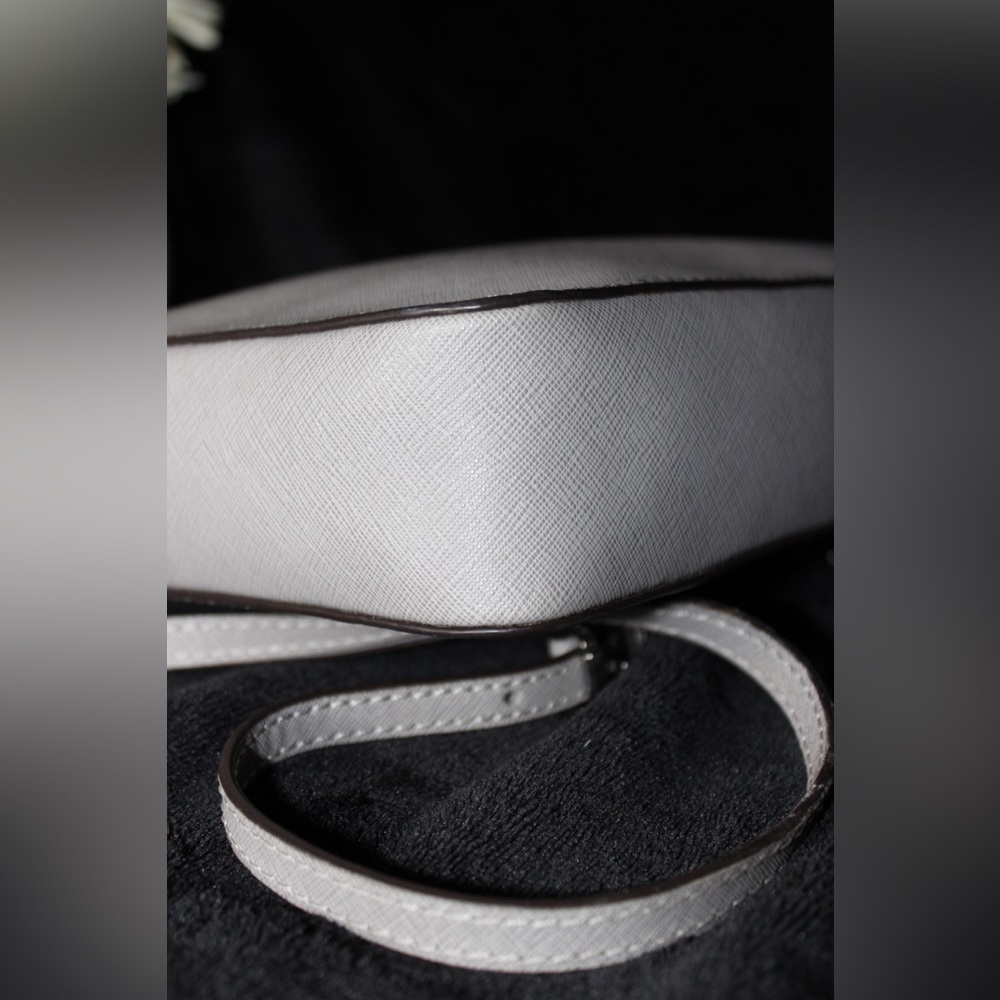 Michael Kors Silver Crossbody Bag - Picture 5 of 7